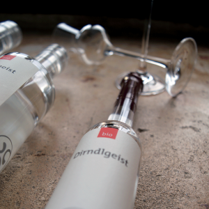 Dirndlgeist (700, 350 und 100 ml) - Destillerie Farthofer