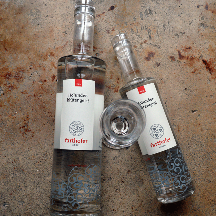 Bio Holunderblütengeist (700 und 350 ml) - Destillerie Farthofer